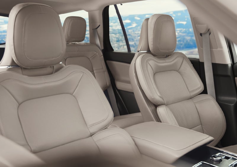 The interior of a 2024 Lincoln Aviator® SUV in the Sandstone interior color | Johnson Sewell Lincoln in Marble Falls TX